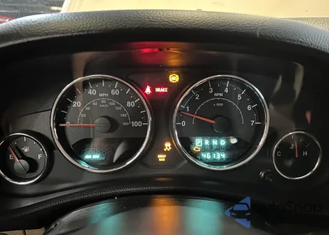 2014 Jeep Wrangler Unlimited Rubicon z USA, uszkodzony, nr VIN 1C4HJWFG7EL246688